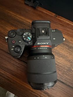 Sony A7 IV Full Frame Camera + 28-70mm Lens