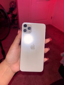 White Iphone 11 Pro Max