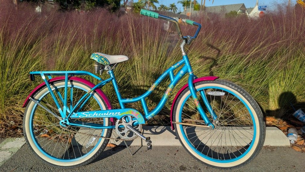 Girl's Schwinn Beach Cruiser 24" White Wall Tires Teen Or Young Adult Size Bike 