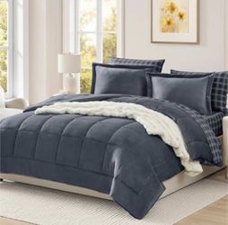 $60-7pc Velvet  Queen Comforter Set Blue Grey, Flannel Velvet