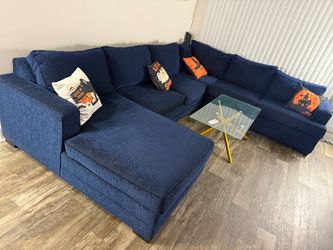 Couch, sectional