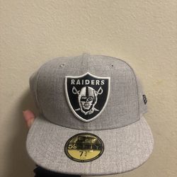 RAIDERS HAT GREY