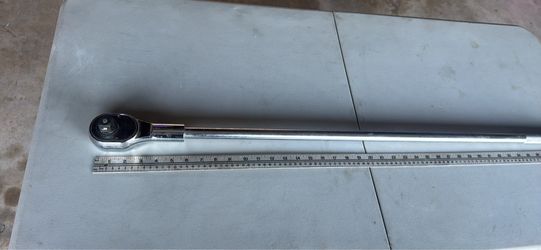 Gear wrench ratchet