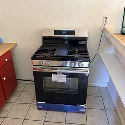 🔥BRAND NEW IN BOX SAMSUNG STAINLESS STEEL GAS RANGE FIVE BURNERS WITH INTEGRATED GRIDDLE🔥 🚨PLACE YOUR ORDER WITH US FAST DELIVERY SERVICE🚨