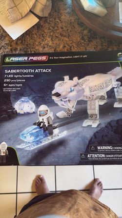 Laser pegs game