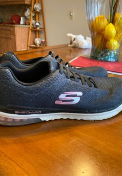 Skechers