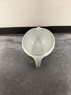 White Plastic Colander