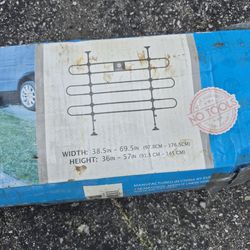 Heavy duty pet barrier for car in Downey