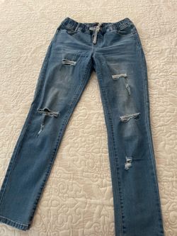 Light Wash Distressed Jogger Jeans