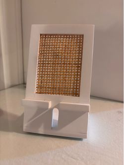 Wooden and straw Phone holder