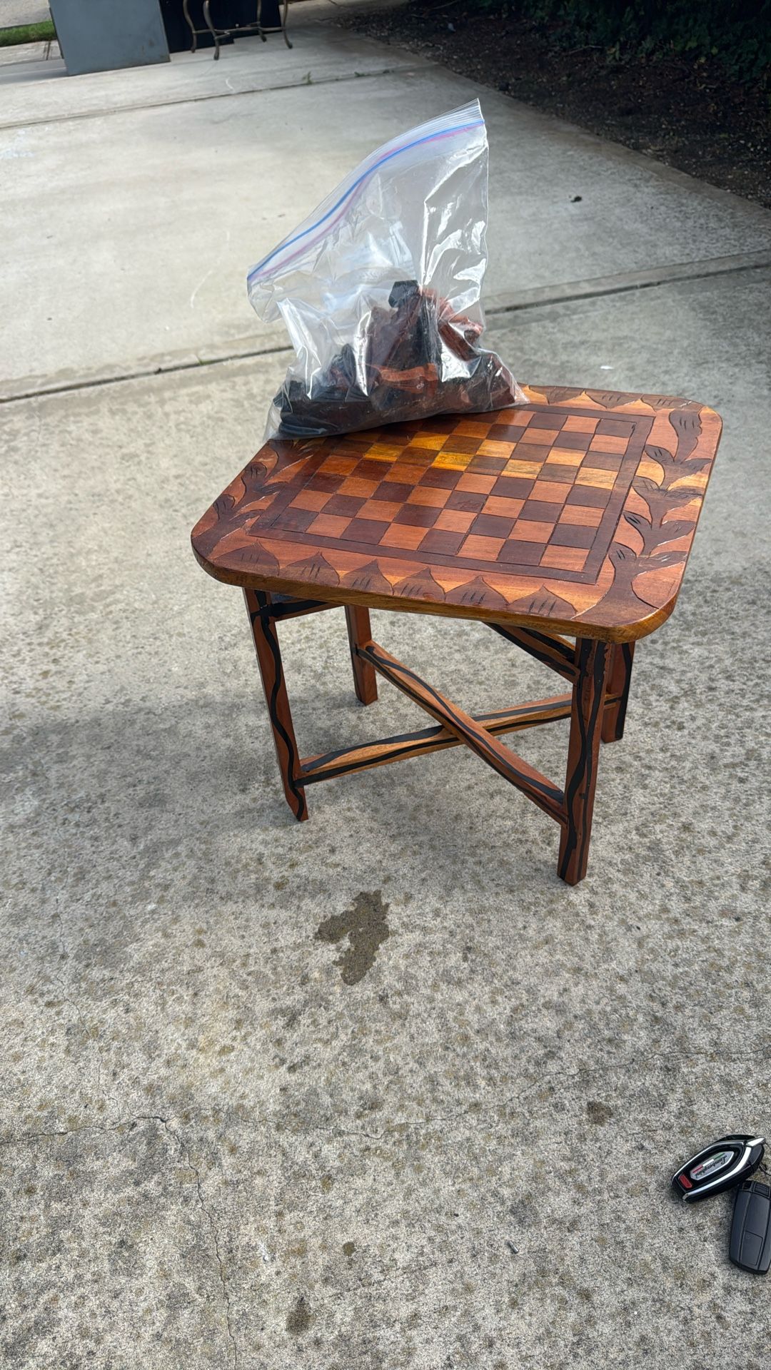 Chess Mate Table And Pieces