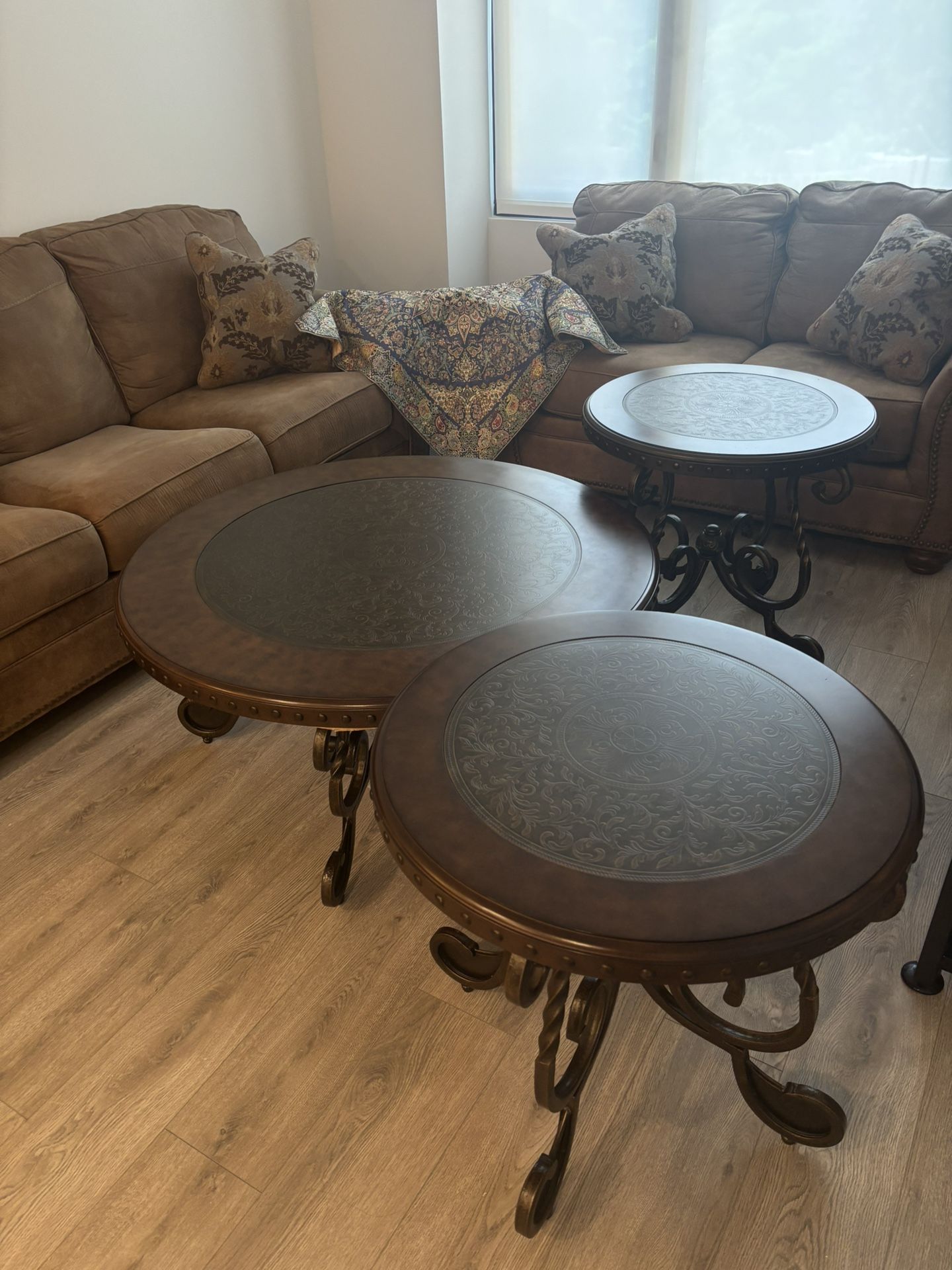 Rafferty 3-Piece Table Set – Coffee Table + 2 End Tables
