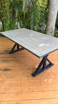 Patio table