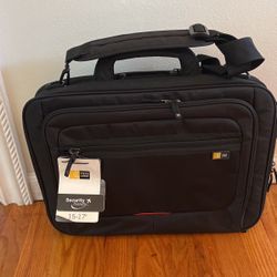 Case Logic® Carrying Case For 17" Laptop, Tablet, Black (DLC-117BLACK)