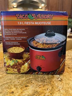 New In Box Taco Tuesday 2 Qt Slow Cooker 