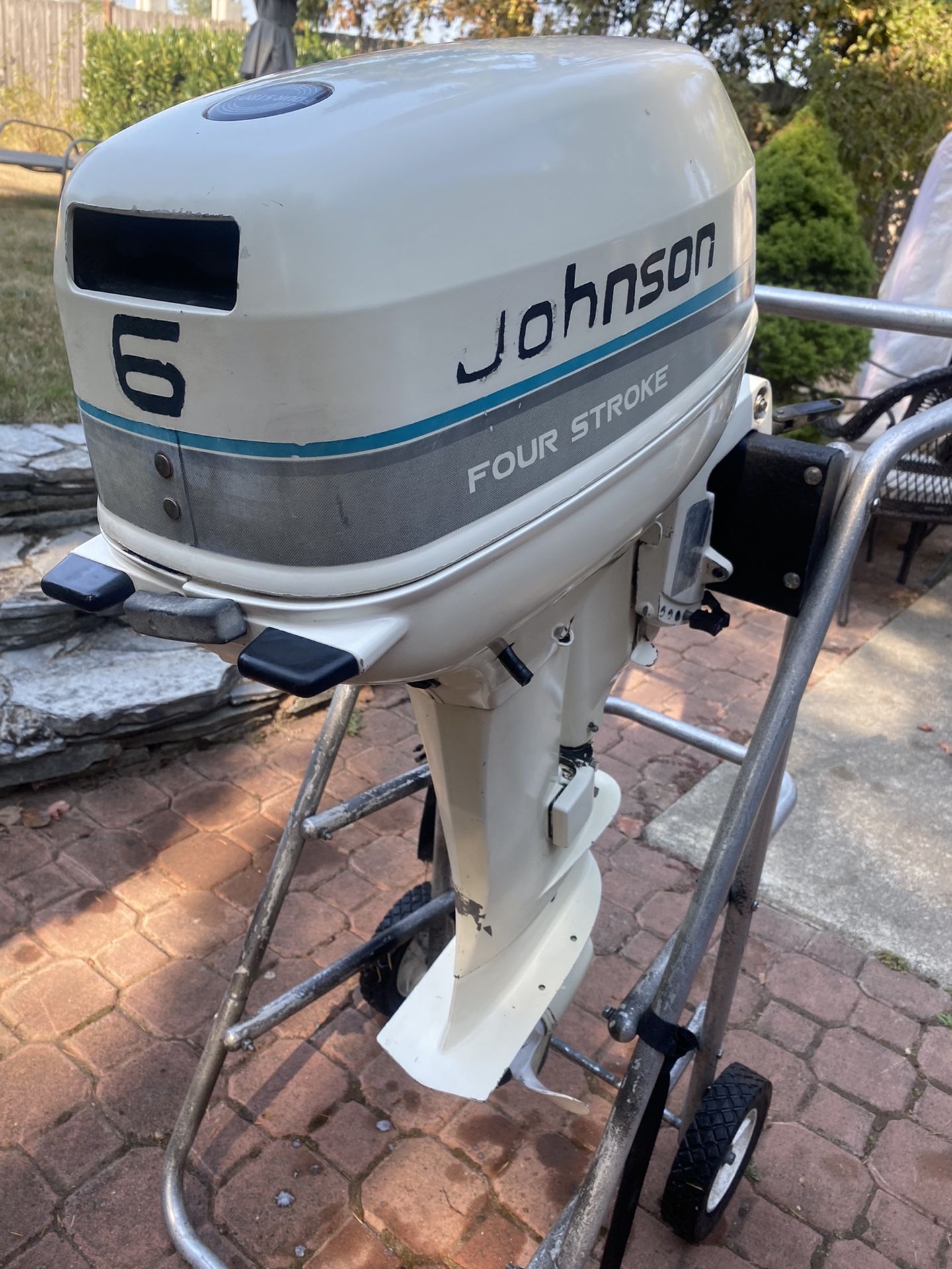 6HP Johnson Outboard Motor 4stroke Short Shaft for Sale in Redmond, WA OfferUp