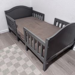 Convertible Toddler bed 