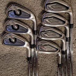 Titleist T300 Golf Iron Set 5-AW (7 Clubs Total)