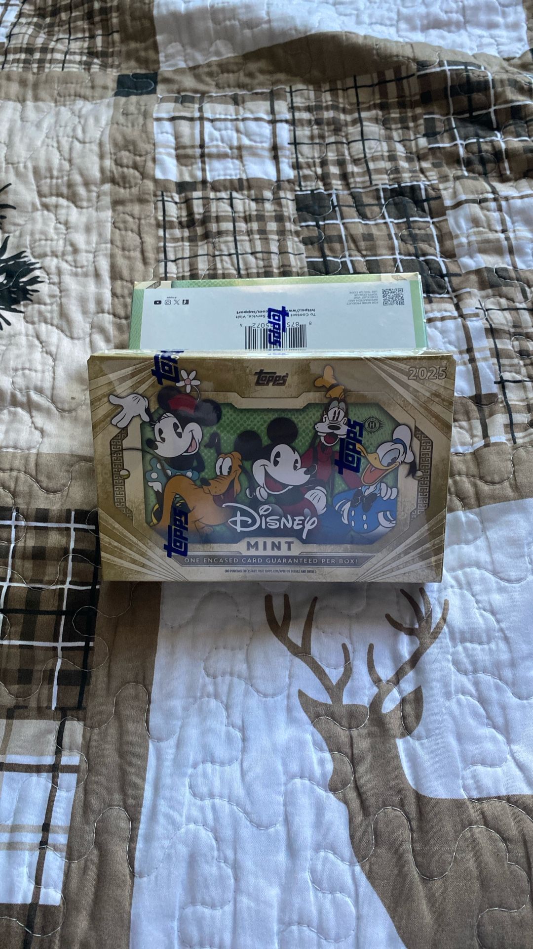 2025 Topps Disney Mint Hobby Box