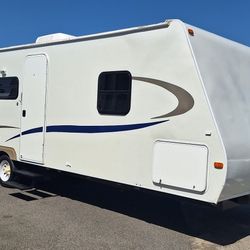 2006 Gulfstream 28RBG