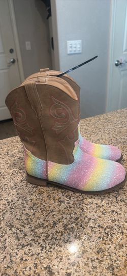 Size 7 western girl boots