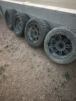 20 inch Chevy 6 lug Off Road wheels Silverado Tahoe Sierra Yukon 