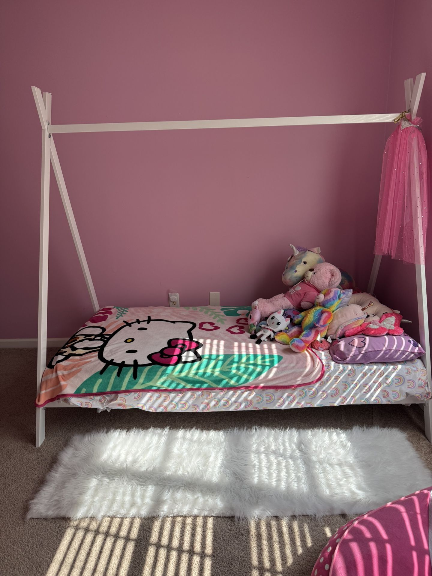 TP Tent Twin Size Bed