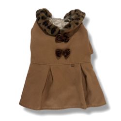 Duke  & Daisy Faux Fur Collar Coat Jacket Dog Coat Tan New W/O Tag L   The Duke & Daisy Faux Fur Collar Coat Jacket was purchased new from Nordstrom a