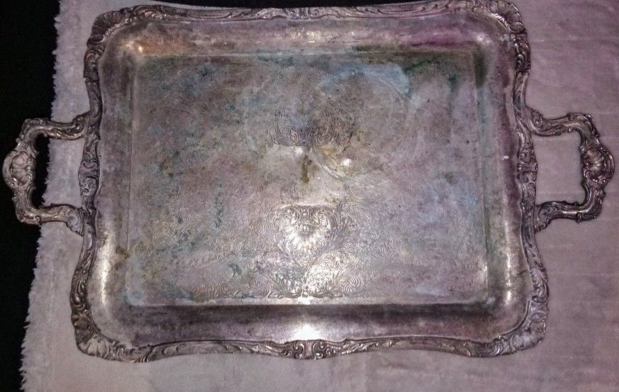 Wm Rogers Antique Silver Plate Serving Platter Ornate Rim & Handle's:
Sophisticated Silver Vanity Tray for Bath