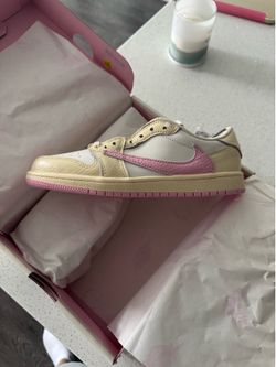Travis Scott Jordan 1 low