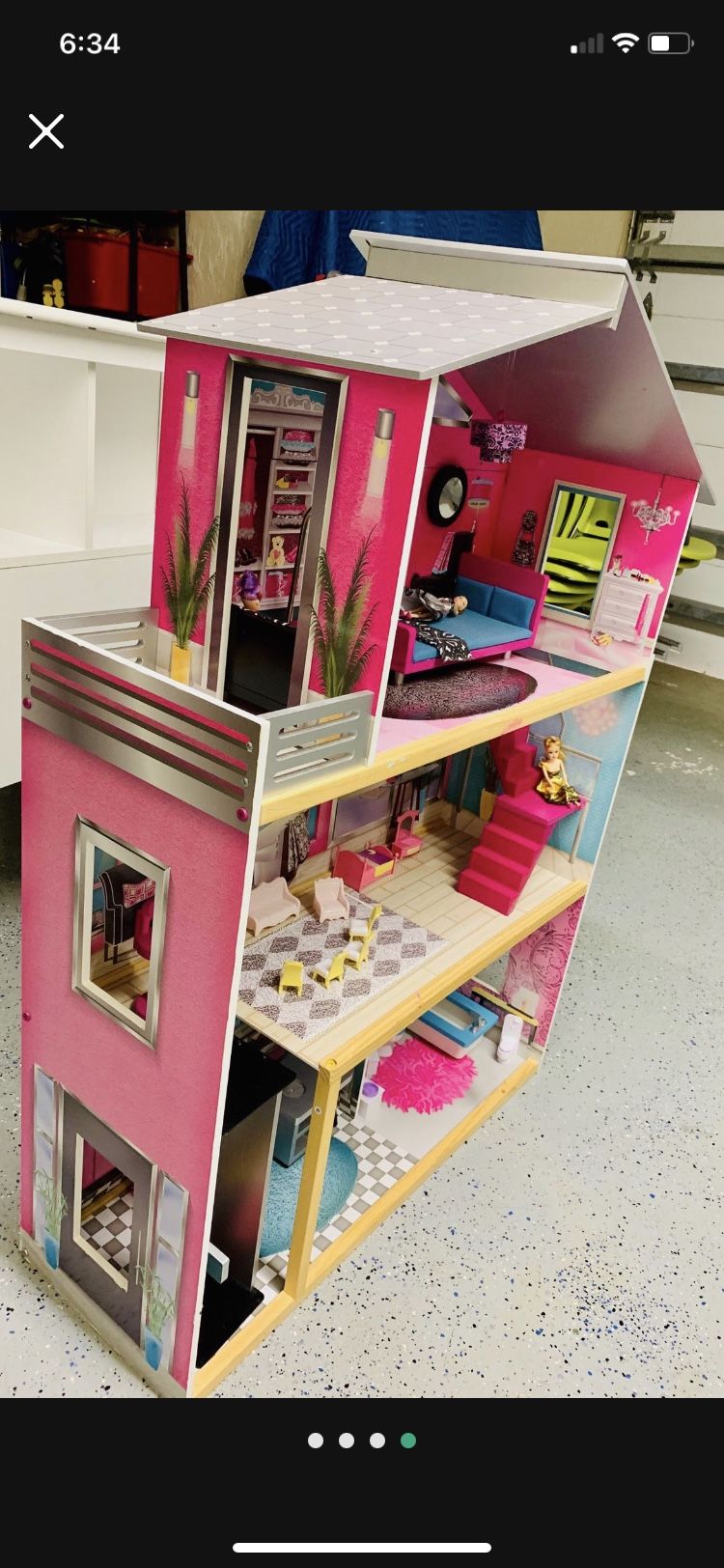 Toys R Us Luxury Dollhouse