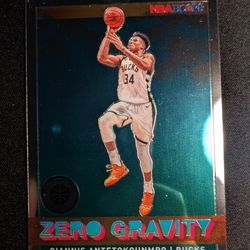 2019-2020 NBA Hoops Premium Stock Giannis  Antetokounmpo Zero Gravity Silver  #6