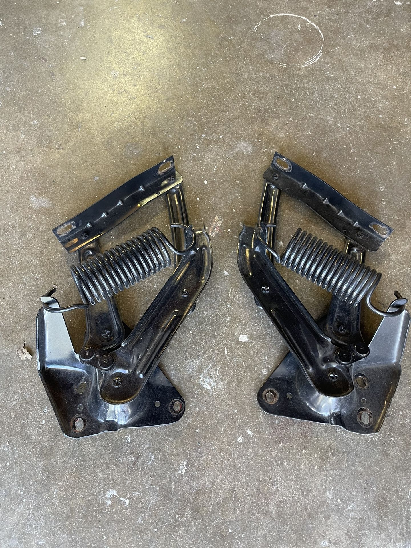 67- 72 C10 Hood Hinges