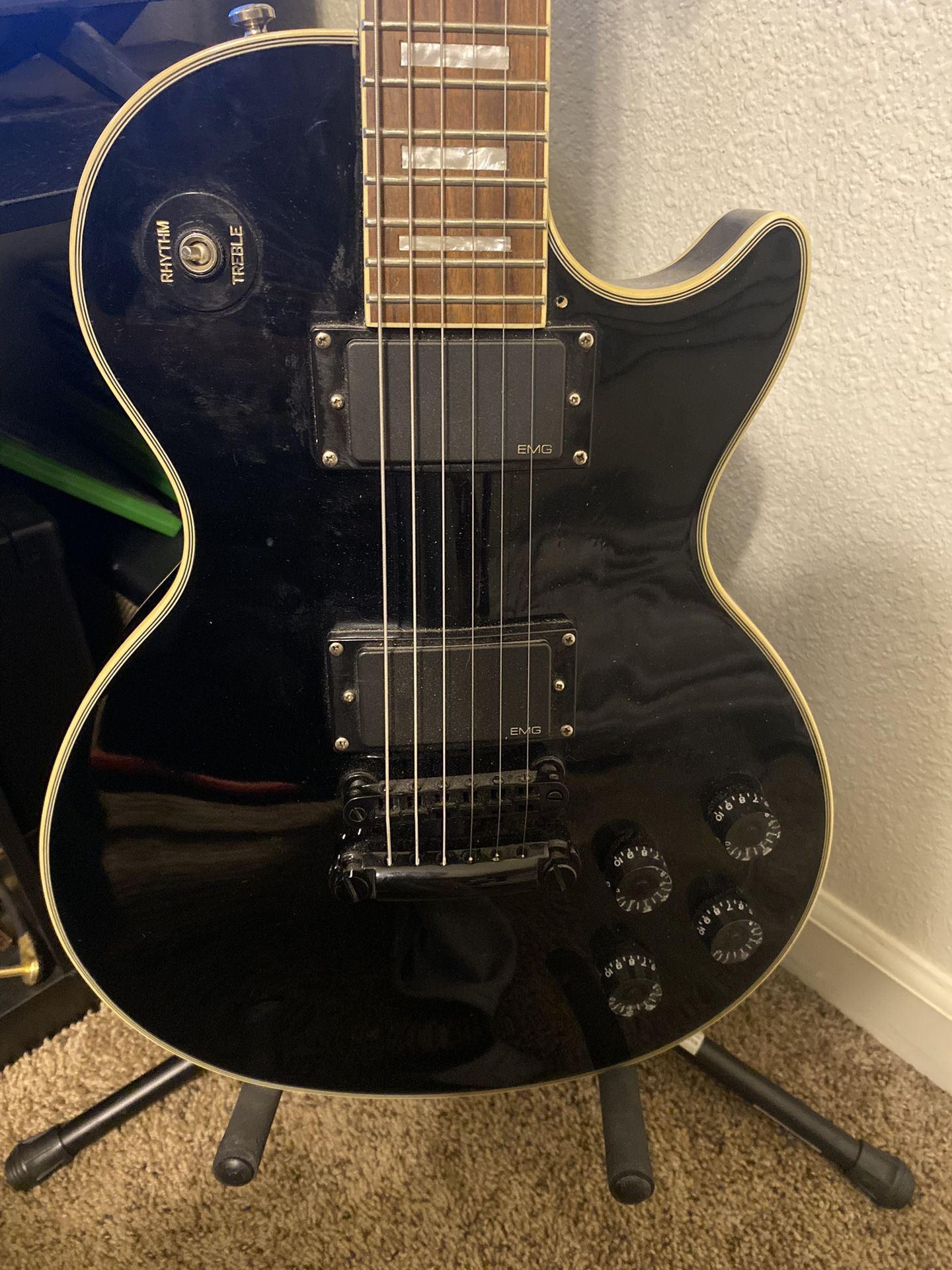 Epiphone Les Paul Custom (STACKED WITH ZAKK WYLDE EMG)