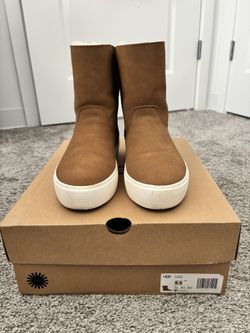 UGG Declan Boot - Women’s 9.5