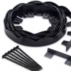 Vigoro Black Scalloped Polyethylene 20 x 2.25 No Dig Edging Flexible Durable