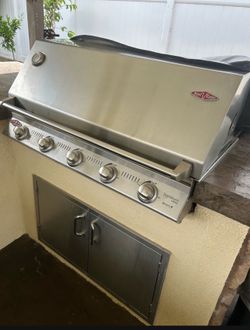 BeefEater Signature S3000S Built-In Gas BBQ