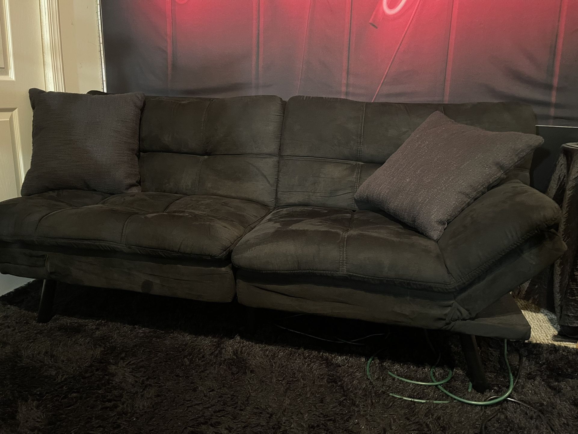 Futon + 2 Pillows