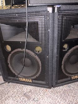 Yamaha speakers