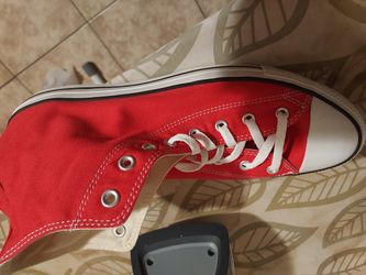 New red convers size 13 men