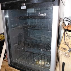 Wine Cooler Avanti 