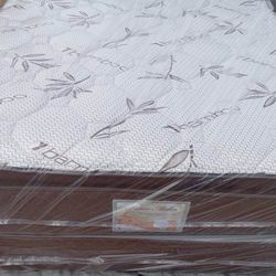 Brand New Queen Size Pillowtop Mattress Included Box Spring Free Delivery 