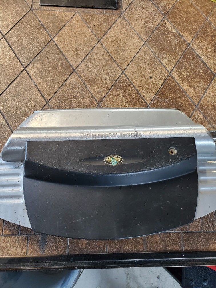master lock titanium steering wheel lock tough under fire for Sale in Bakersfield, CA OfferUp