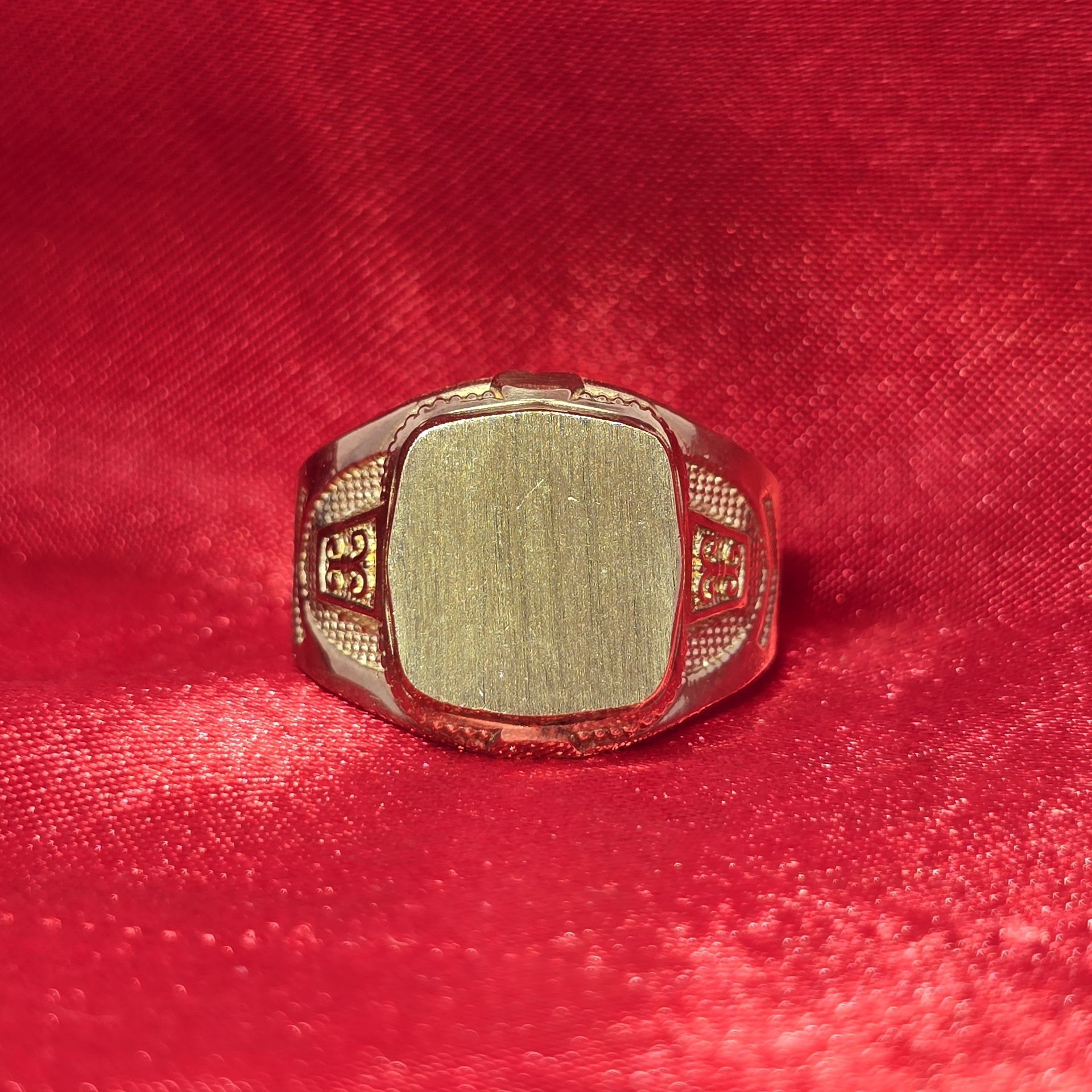 10k Gold Engravable Signet Ring
