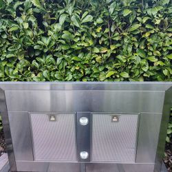 Zephyr Wall Mount Range Hood