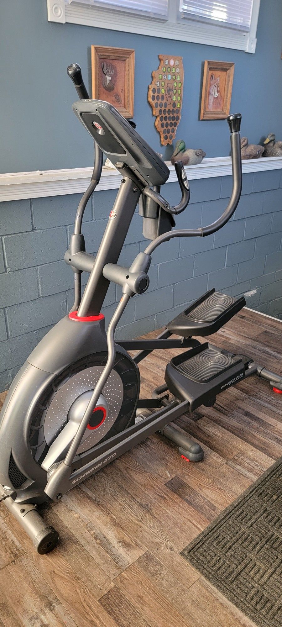 Schwinn Elliptical 470