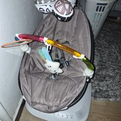 4Moms Bluetooth Mamaroo