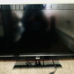 RCA 32” LCD TV