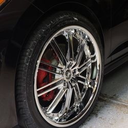 20" 2Crave N33 Chrome Rims/Tires