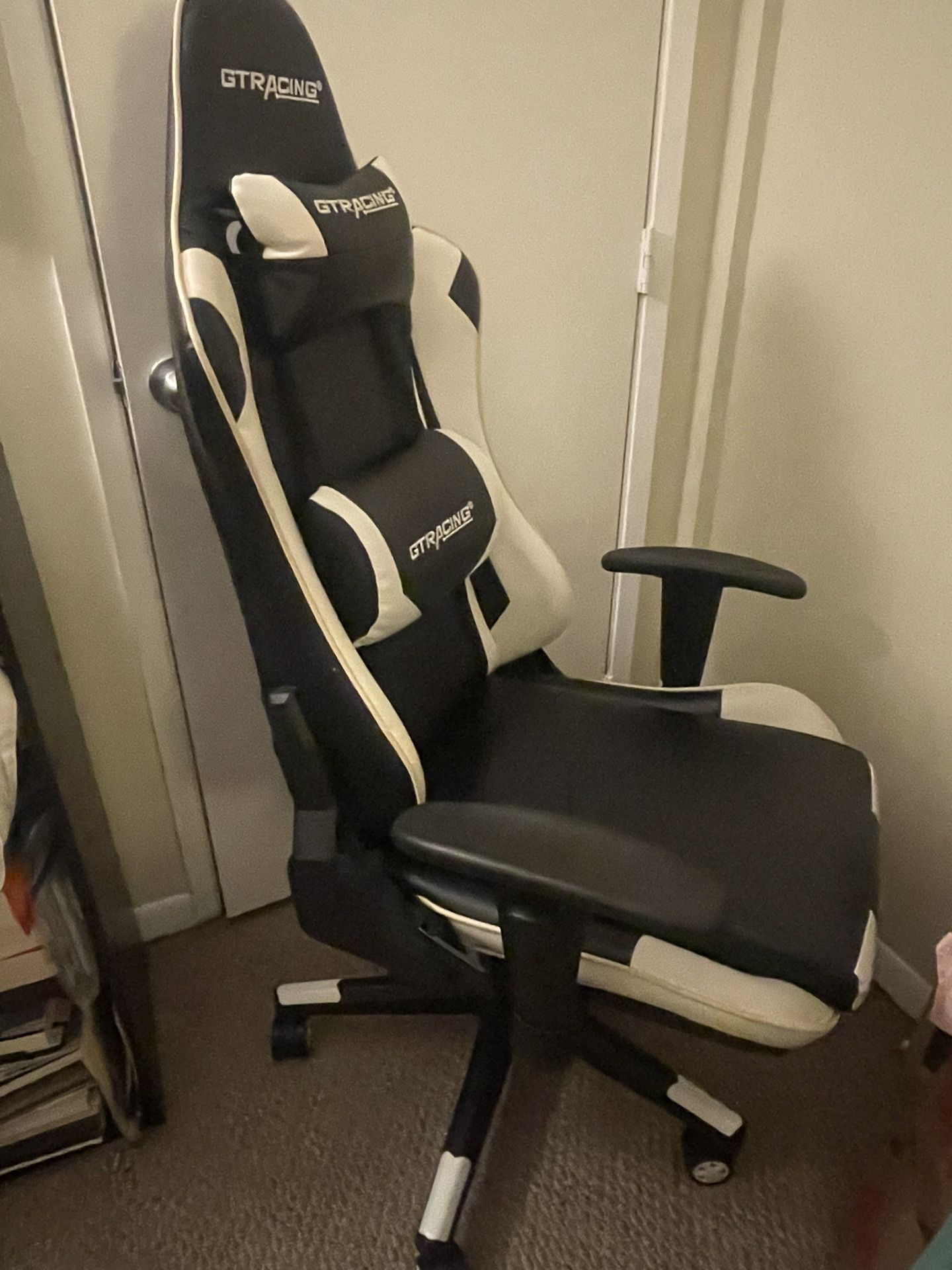 GT Racing Gaming Chair / Desk Chair